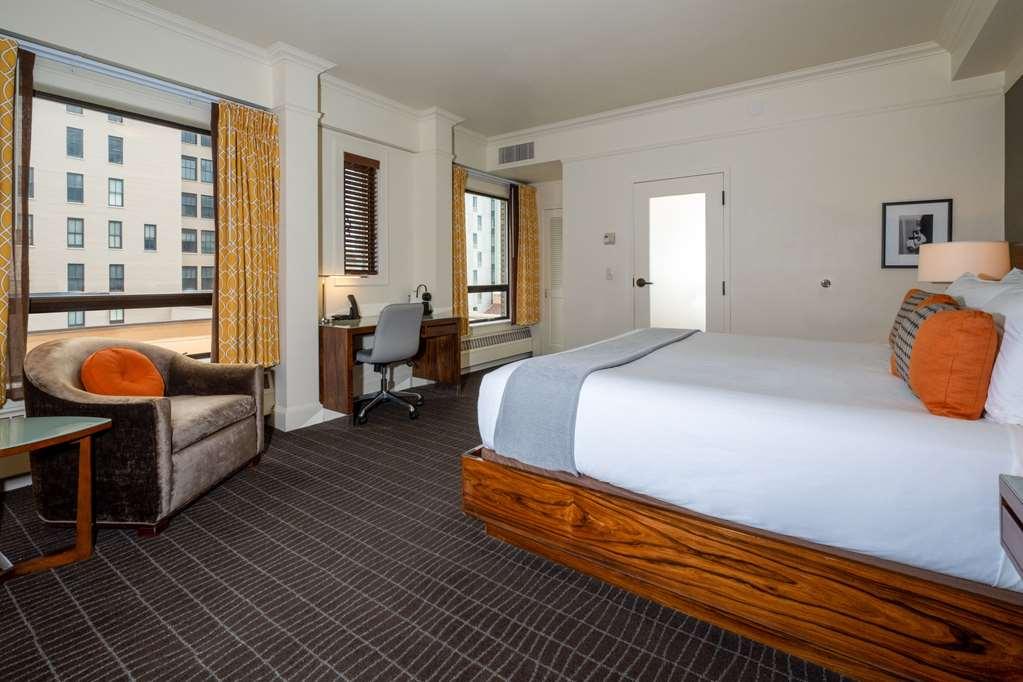 Lucia 4* Portland