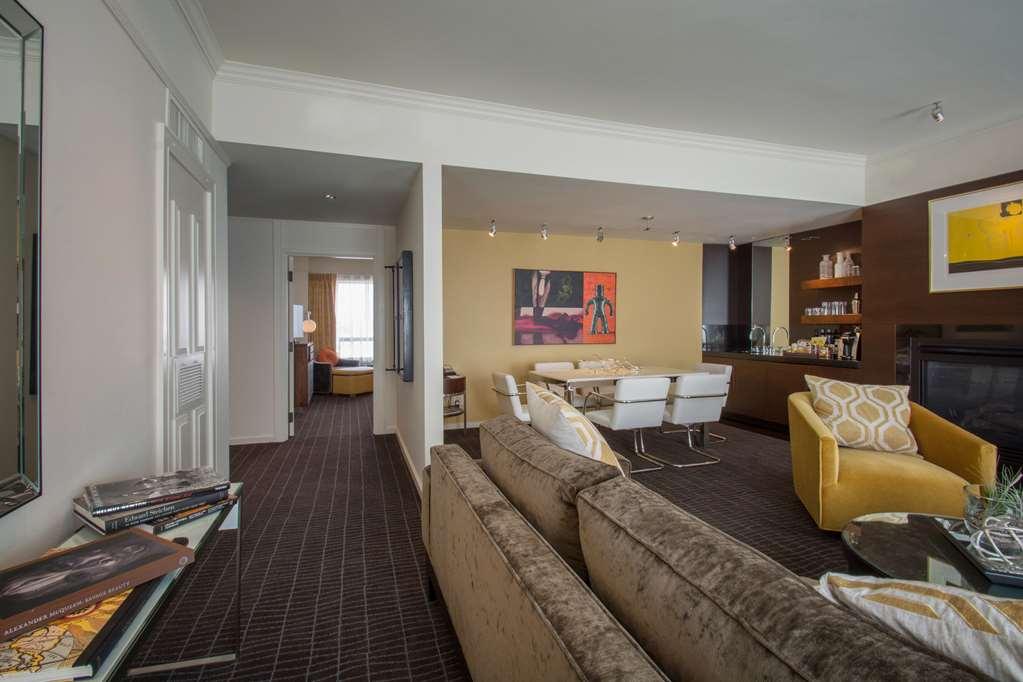 Lucia 4* Portland