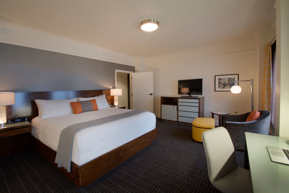 Lucia Hotel 4*